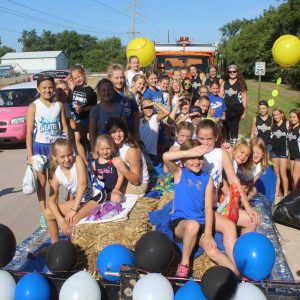 diamonds-and-heaters-float-for-adel-sweet-corn-festival2